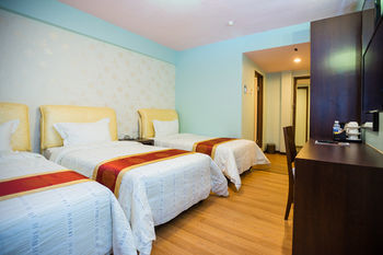 Grand Ct Hotel