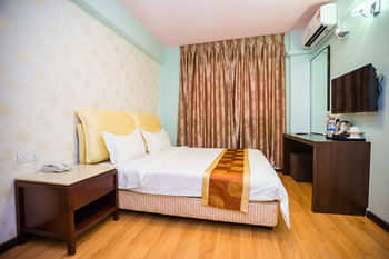 Grand Ct Hotel 2* Malacca